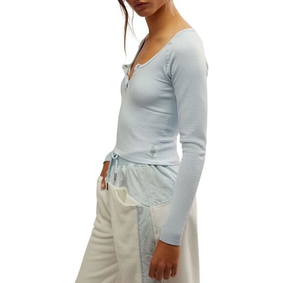 Free People Movement Bail Out Crop Thermal Knit Top Artic Snow Size M/L NWT - Picture 3 of 7